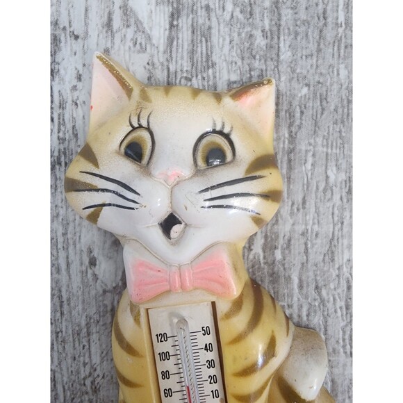 Vintage MCM Yellow Tiger Cat Plastic Thermometer Magnet J.S.N.Y Hong Kong  works - Picture 4 of 7